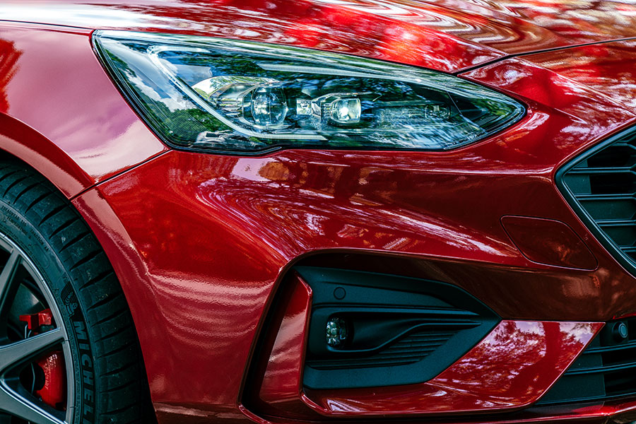 想要爬得更高、跑得更快更遠，你需要一副好眼睛以及出色足下功夫。