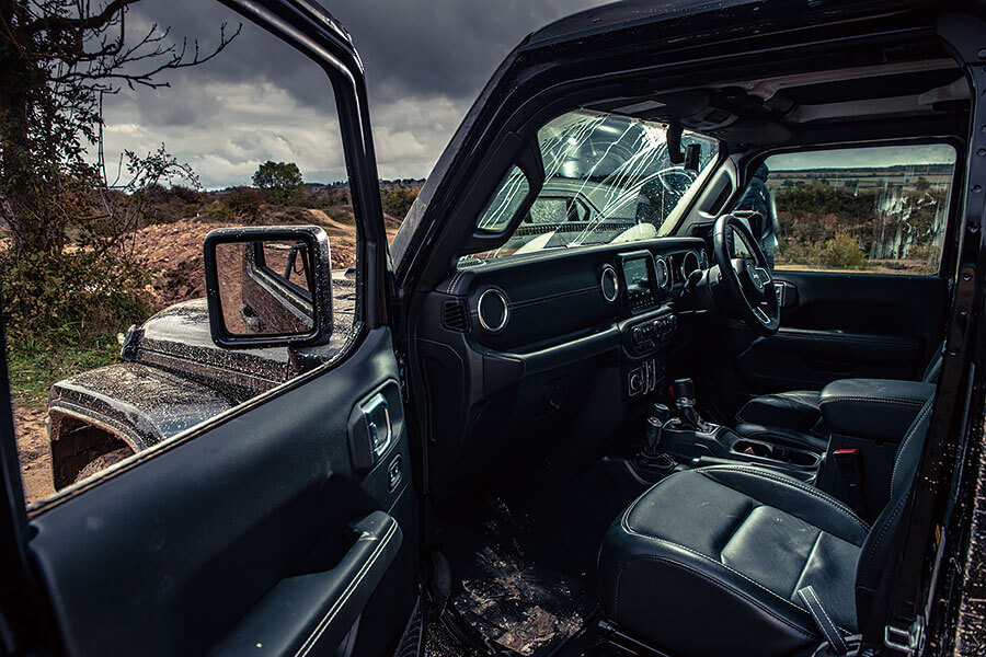 第二次世界大戰如何成就一個至今仍在闖蕩江湖的好漢。