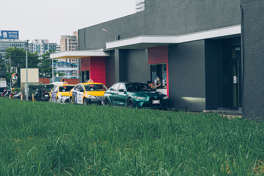 每次跑紐伯靈,我最愛用寶馬M3,因為它跑起來既順又流暢,這是玩賽車遊戲的時候,回到現實世界,New M3 Competition在「台伯靈」表現又如何呢?