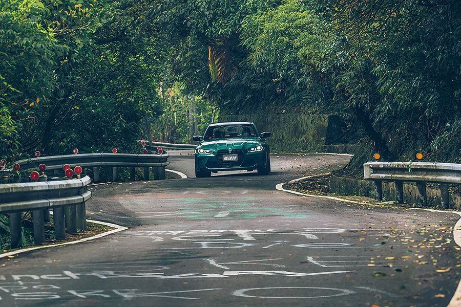 每次跑紐伯靈,我最愛用寶馬M3,因為它跑起來既順又流暢,這是玩賽車遊戲的時候,回到現實世界,New M3 Competition在「台伯靈」表現又如何呢?