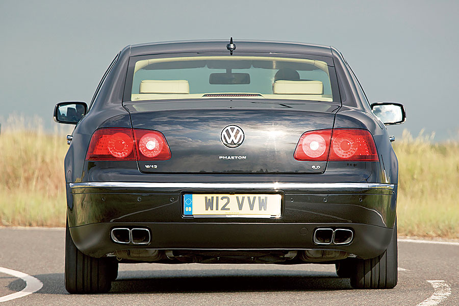 從最風光的傑作,至到最慘淡的低潮,這裡有齊你想知的一切,以及好些你不想知道的福斯逸聞趣事。