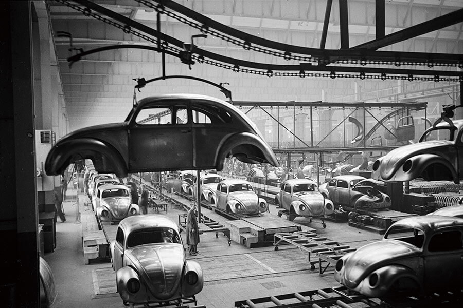 從最風光的傑作,至到最慘淡的低潮,這裡有齊你想知的一切,以及好些你不想知道的福斯逸聞趣事。