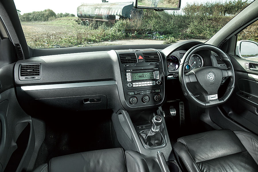 從最風光的傑作,至到最慘淡的低潮,這裡有齊你想知的一切,以及好些你不想知道的福斯逸聞趣事。