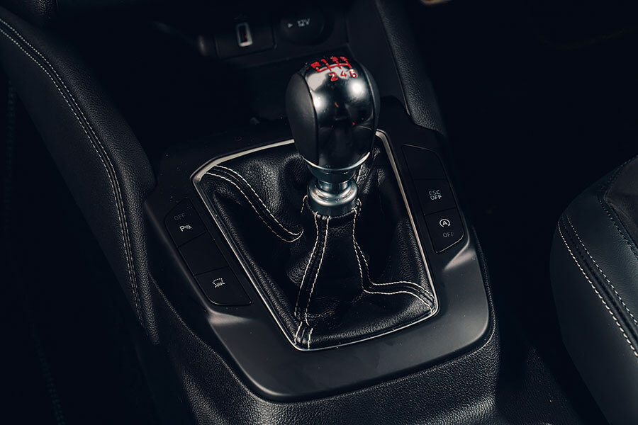 正當福斯在他們最拿手的車系上陰溝裏翻船,寶馬居然炮製出自己的Golf GTI,難道全能掀背跑車的江湖格局終於生變?