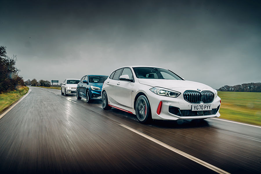 正當福斯在他們最拿手的車系上陰溝裏翻船,寶馬居然炮製出自己的Golf GTI,難道全能掀背跑車的江湖格局終於生變?