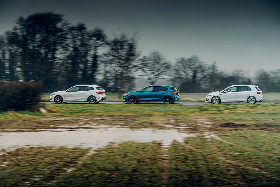 正當福斯在他們最拿手的車系上陰溝裏翻船,寶馬居然炮製出自己的Golf GTI,難道全能掀背跑車的江湖格局終於生變?