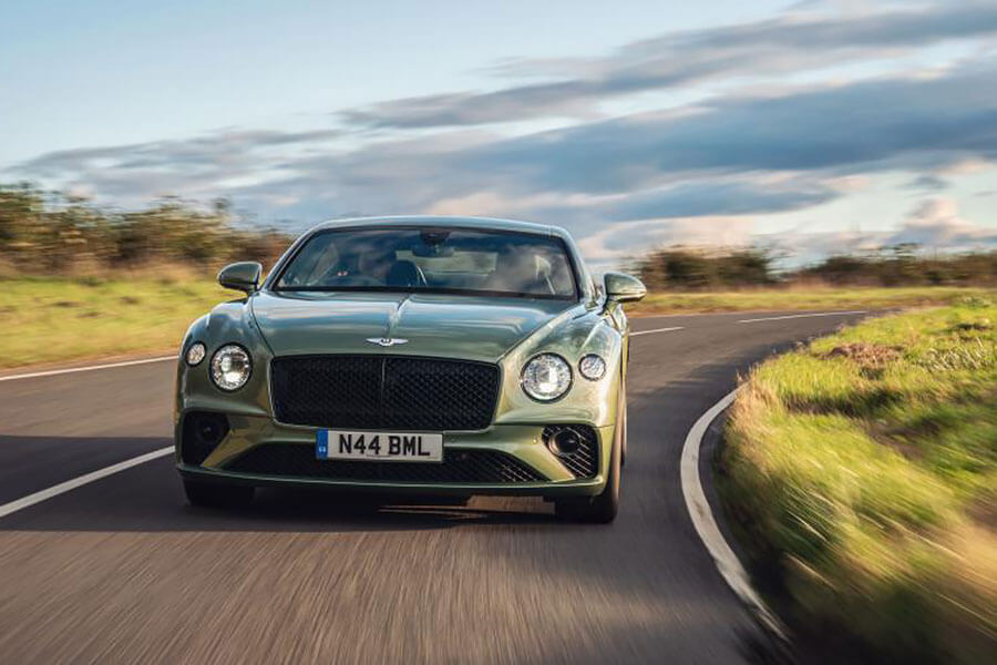 當賓利用四驅科技盛典取代移動行宮的年代。