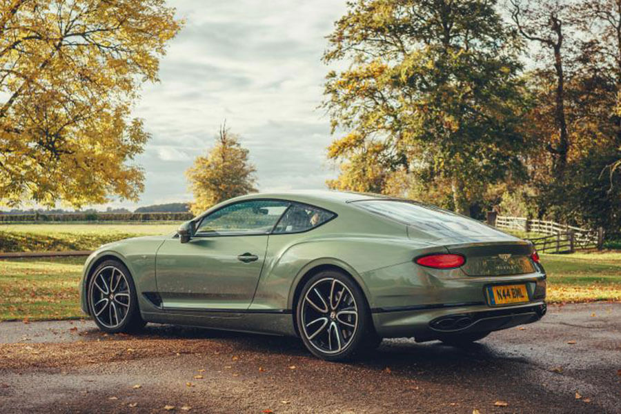 當賓利用四驅科技盛典取代移動行宮的年代。