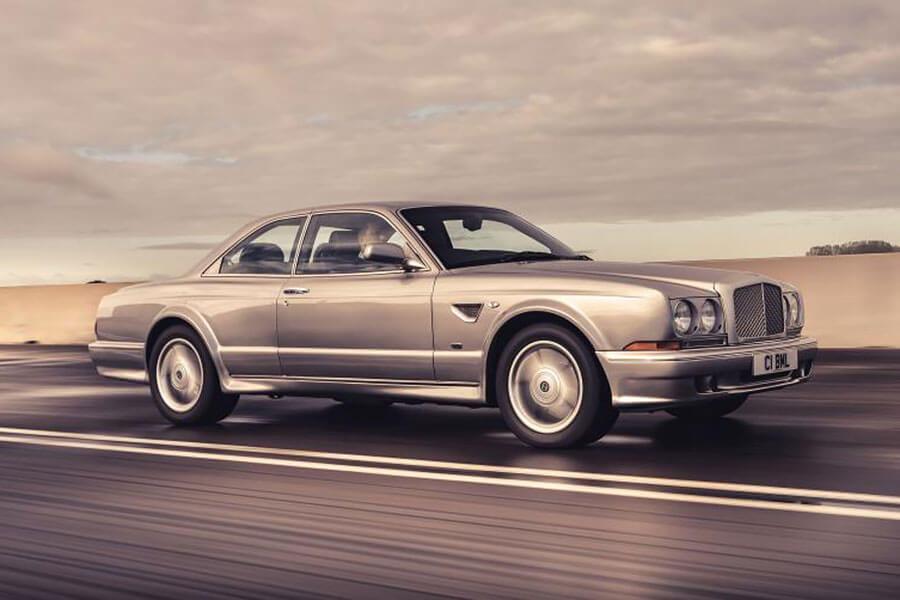 當賓利用四驅科技盛典取代移動行宮的年代。