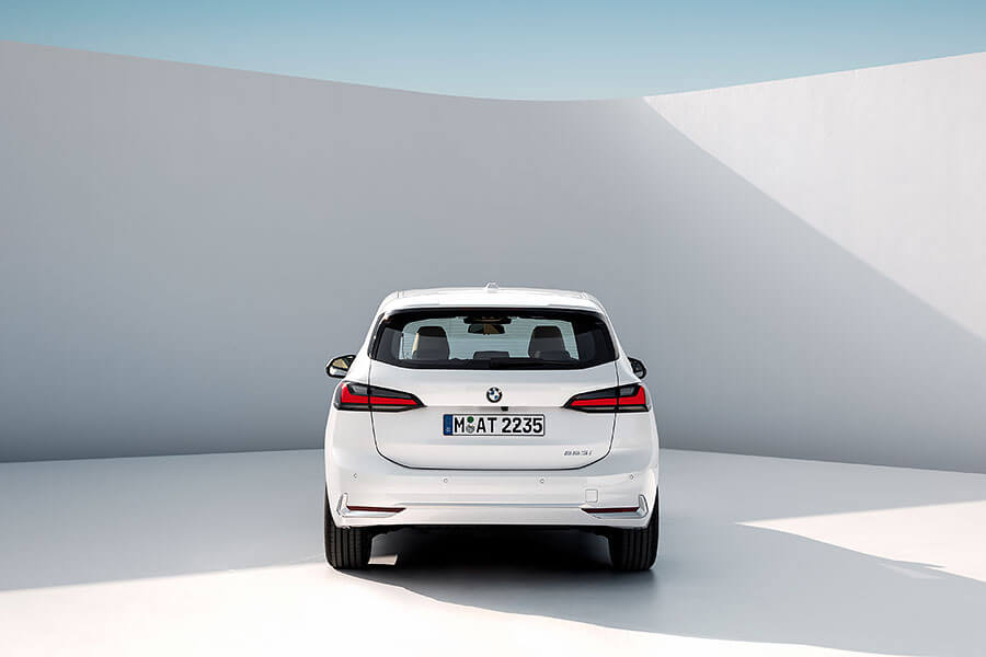 這裡有人在等全新一代BMW 2 Series Active Tourer嗎?沒有的話,我輩晚點再問一次!