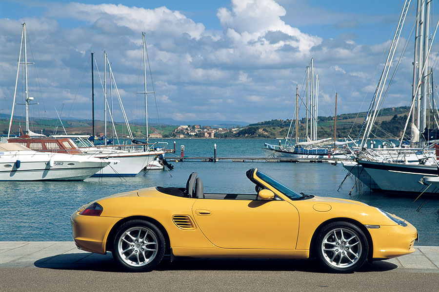 負擔不起清風迎面來的超跑嗎?沒什麼大不了,付出超跑價錢的五十分一其實也可以盡享開篷樂。