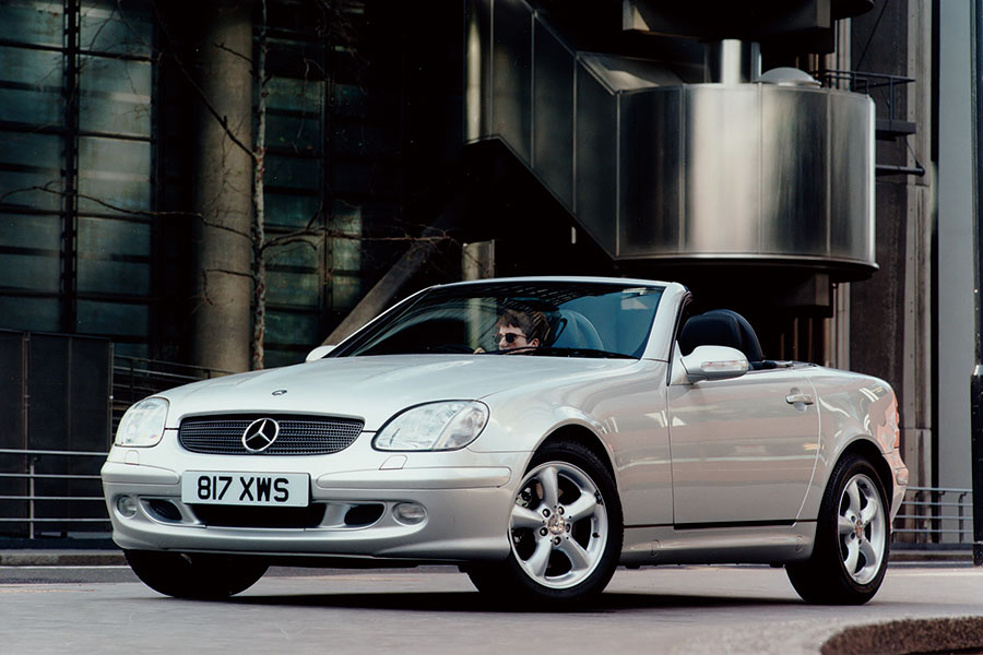 負擔不起清風迎面來的超跑嗎?沒什麼大不了,付出超跑價錢的五十分一其實也可以盡享開篷樂。