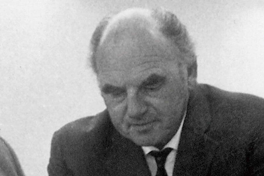 從最風光的傑作,至到最慘淡的低潮,這裡備妥你想知的一切,以及好多你不曾知道的寶馬奇聞軼事。