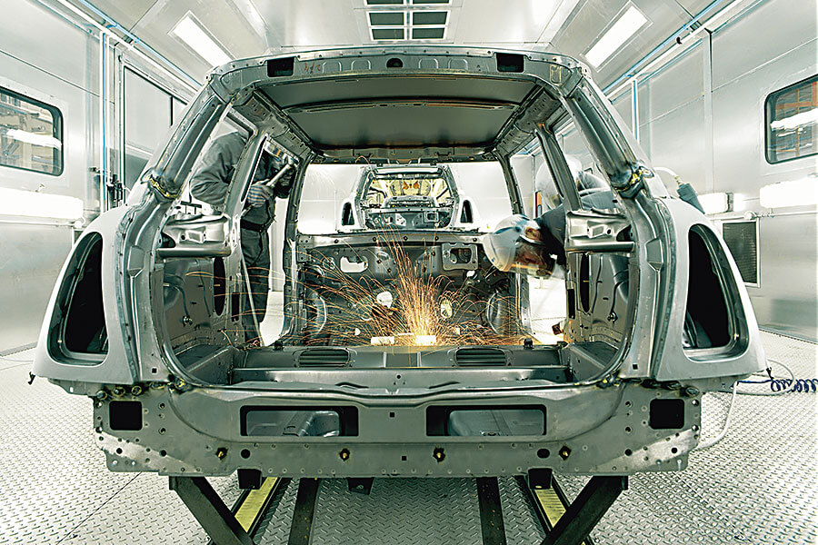 從最風光的傑作,到最慘淡的低潮,這裡備妥你想知的一切,以及好多你不曾知道的寶馬奇聞軼事。