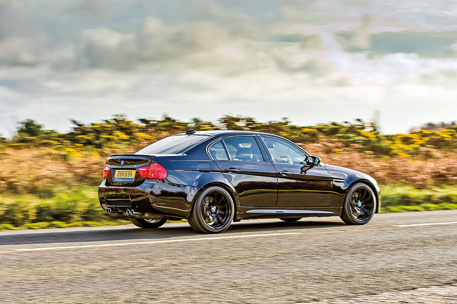 從最風光的傑作,到最慘淡的低潮,這裡備妥你想知的一切,以及好多你不曾知道的寶馬奇聞軼事。