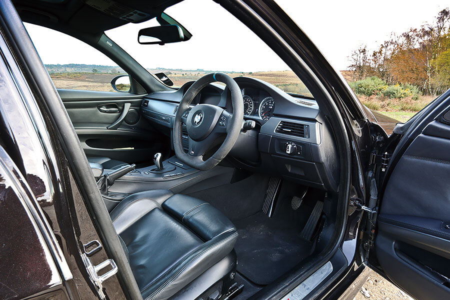 從最風光的傑作,到最慘淡的低潮,這裡備妥你想知的一切,以及好多你不曾知道的寶馬奇聞軼事。