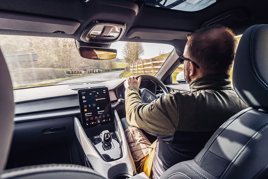 Polestar 2是樣樣皆能樣樣皆精的汽車,就算追逐夜空中的同名星宿也難不倒它。