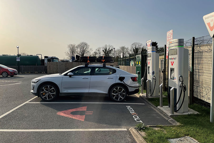Polestar 2是樣樣皆能樣樣皆精的汽車,就算追逐夜空中的同名星宿也難不倒它。