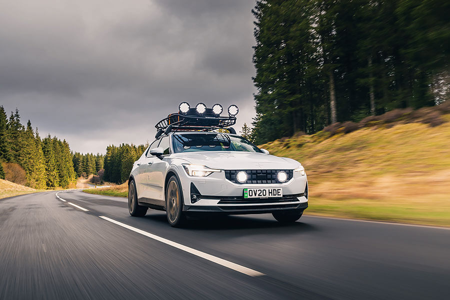 Polestar 2是樣樣皆能樣樣皆精的汽車,就算追逐夜空中的同名星宿也難不倒它。