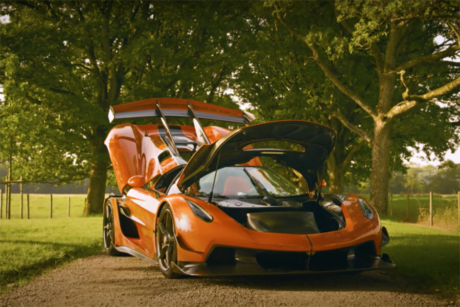 關於1600匹馬力瑞典賽道超新星,以下這11件事你絕對不可不知。