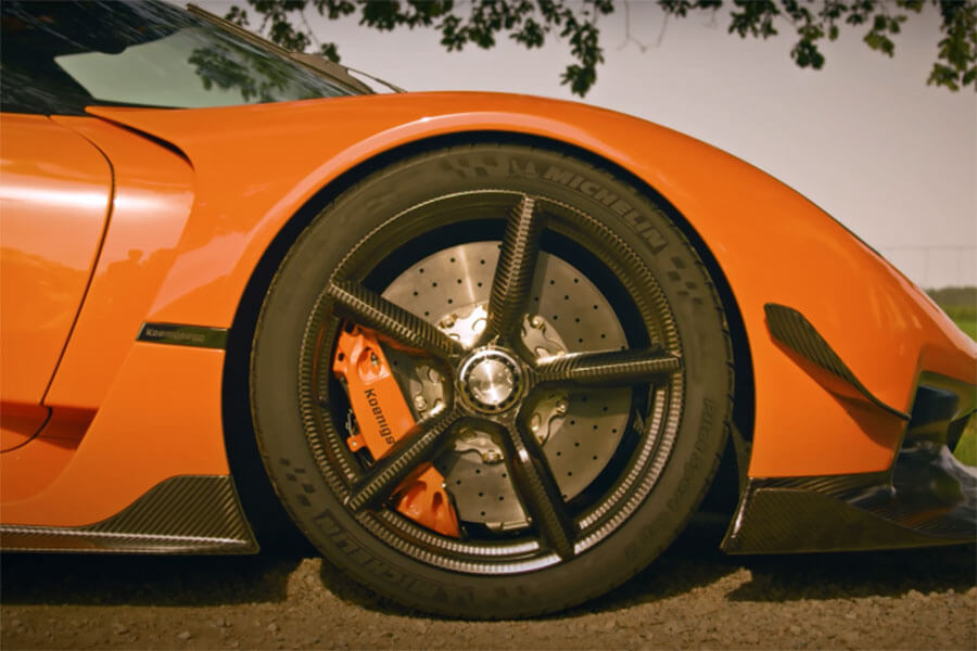 關於1600匹馬力瑞典賽道超新星,以下這11件事你絕對不可不知。