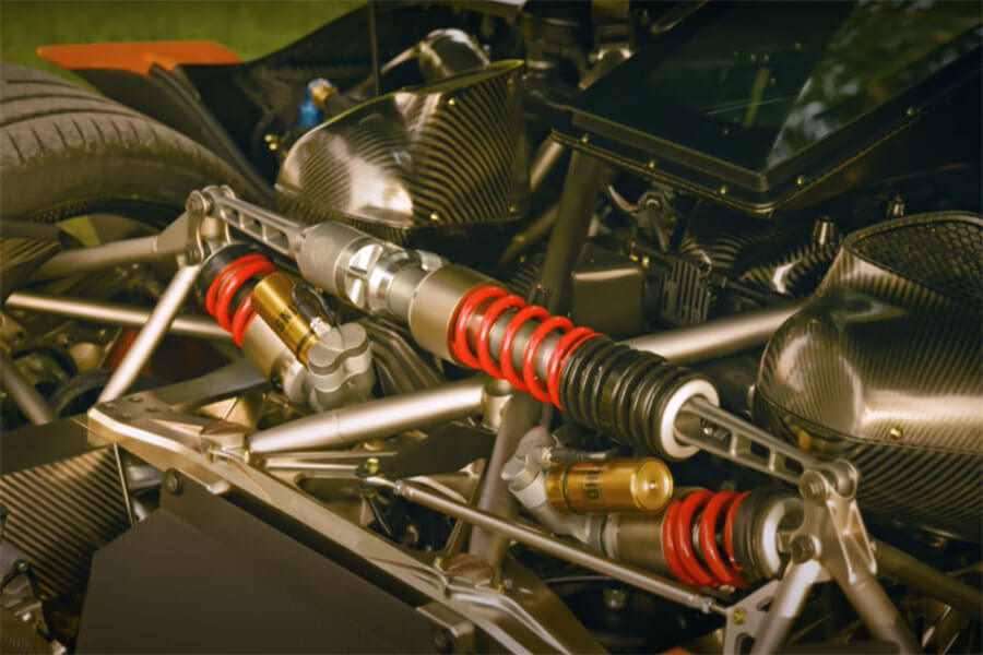 關於1600匹馬力瑞典賽道超新星,以下這11件事你絕對不可不知。