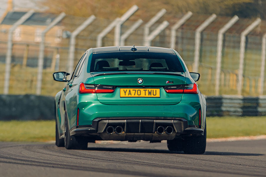 暫且不要理會那副「嘴臉」,是時候聽聽Chris Harris對新型M3有何高論……