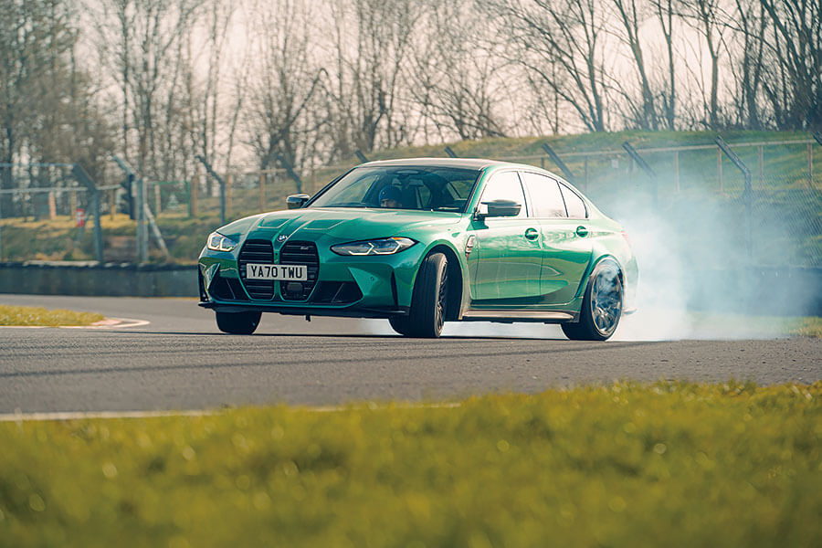 暫且不要理會那副「嘴臉」,是時候聽聽Chris Harris對新型M3有何高論……