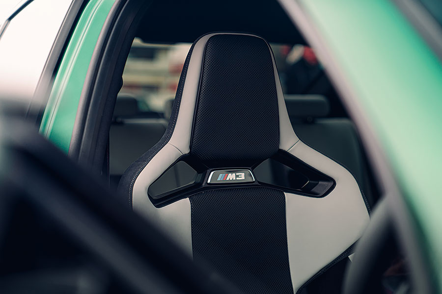 暫且不要理會那副「嘴臉」,是時候聽聽Chris Harris對新型M3有何高論……