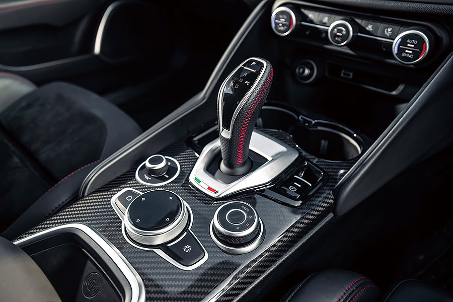 暫且擱下車頭不談，這場決鬥M3非勝不可，但愛快又豈會輕易拱手相讓。