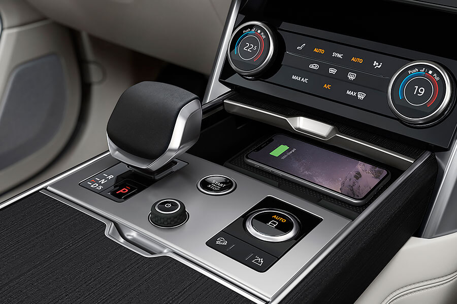 看起來五十年如一日?不,這可是一輛從頭到尾,由內而外百分之百全新的Range Rover。