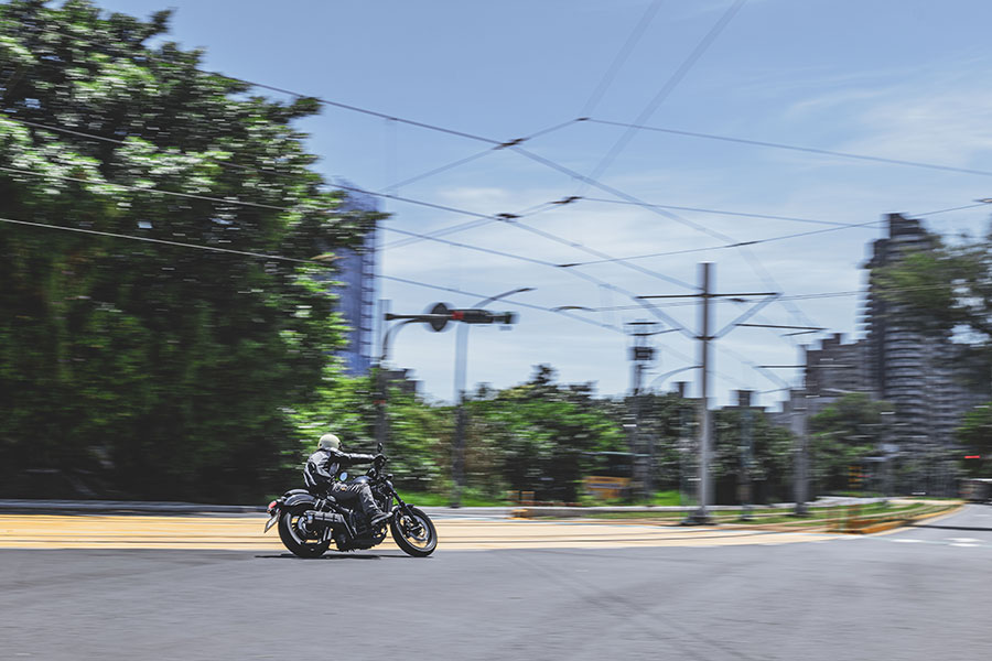 廠方雖將Rebel車系歸類為Bobber風格,但我覺得它不屬於任何一類,有自己的獨特性格……。