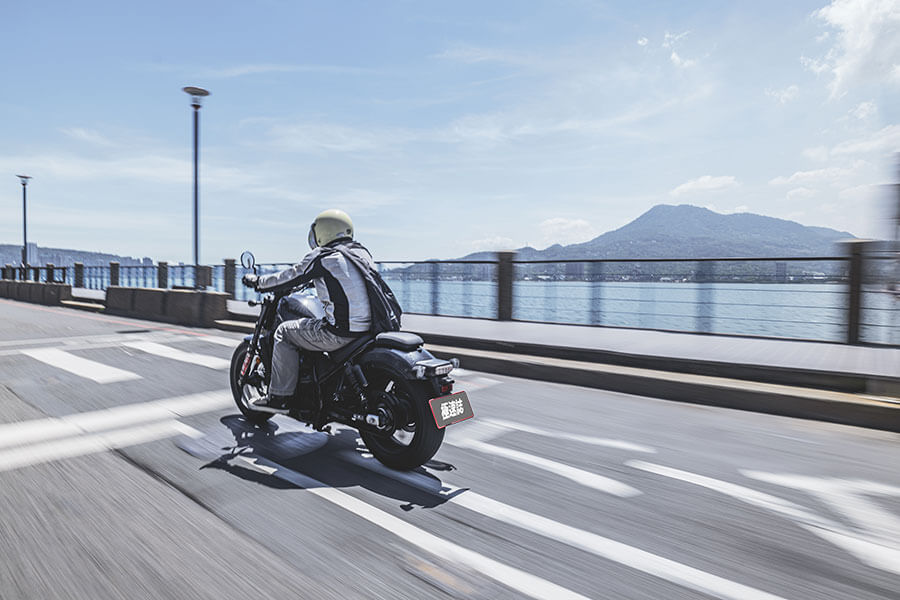 廠方雖將Rebel車系歸類為Bobber風格,但我覺得它不屬於任何一類,有自己的獨特性格……。