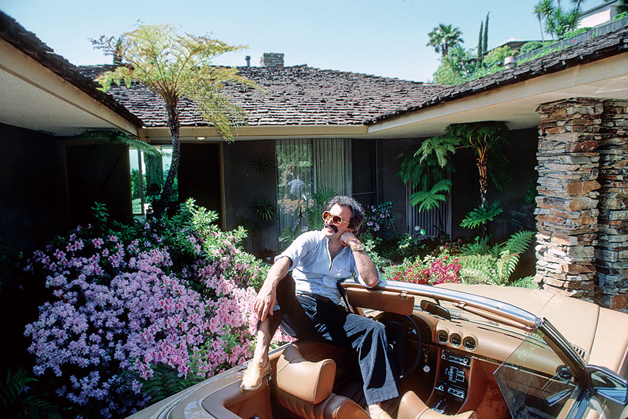 既然可以開車,又何必徒步踏上青雲路呢?前提是你的車牌沒有因為太多次酒駕藥駕而被吊銷掉。