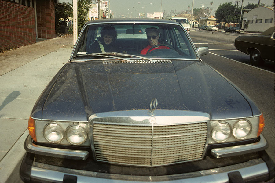 既然可以開車,又何必徒步踏上青雲路呢?前提是你的車牌沒有因為太多次酒駕藥駕而被吊銷掉。