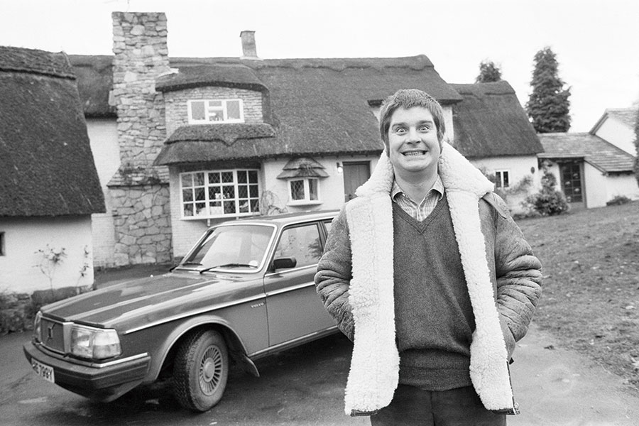 既然可以開車,又何必徒步踏上青雲路呢?前提是你的車牌沒有因為太多次酒駕藥駕而被吊銷掉。