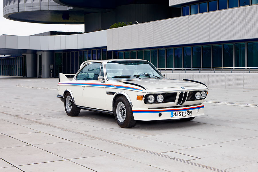 馬丁尼、海灣石油、萬寶路，除了這些經典賽車塗裝之外，世界上又還有哪些美妙的速度條紋呢？