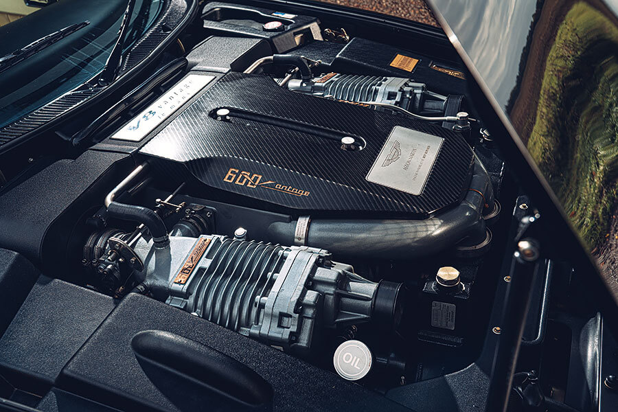 回想1990年代，動力天下第一的乘用車原來是雙機械增壓Aston Martin。