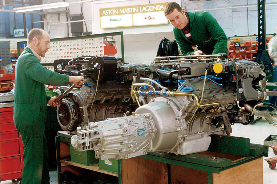 回想1990年代,動力天下第一的乘用車原來是雙機械增壓Aston Martin。