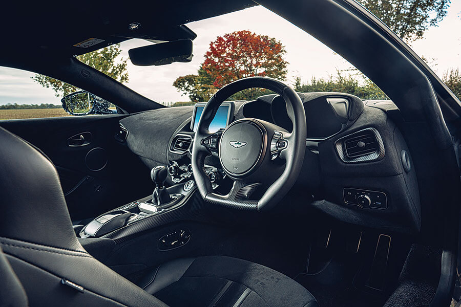 回想1990年代,動力天下第一的乘用車原來是雙機械增壓Aston Martin。