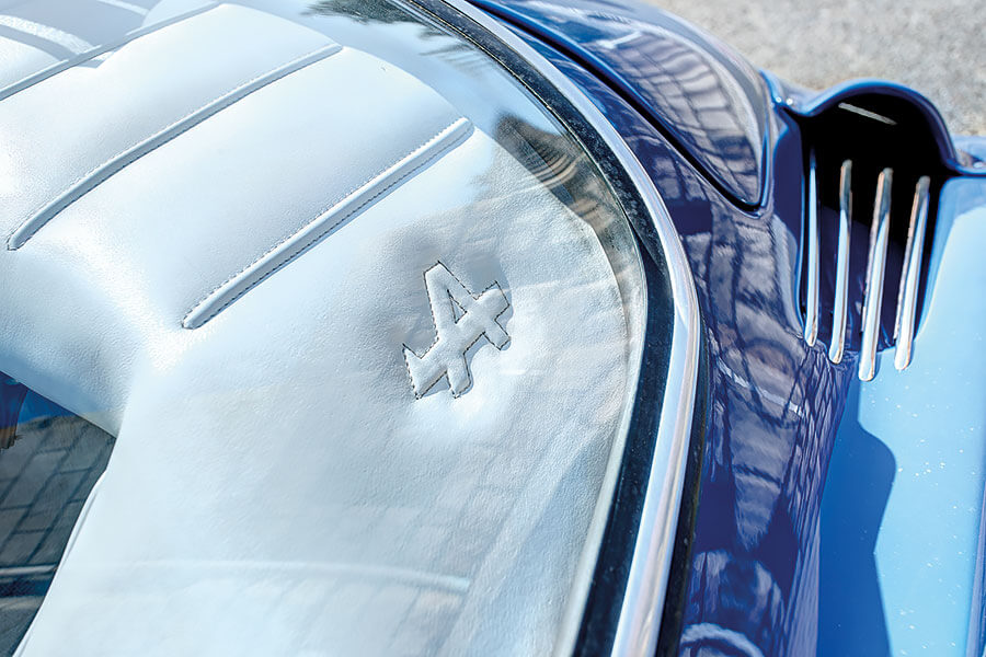 一年前，筆者約定這部A110的車主作採訪，可惜因颱風吹襲而被迫延期。去到後來打算追問進展，才駭然得知林先生猝然離世……