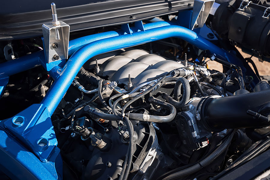 不能合法上路又如何,愈是崎嶇愈是難走的路才是真正有趣吶!