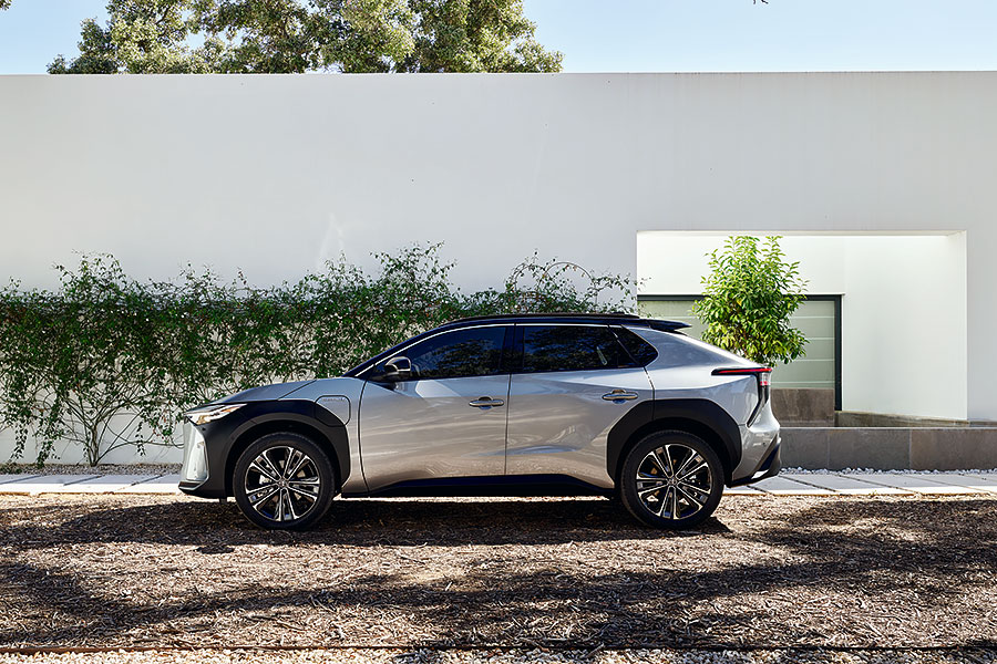 雖然聽起來就像是你在網購輸入的折扣碼,但bZ4X卻是輛豐田史上第一款不折不扣的純電動休旅車。