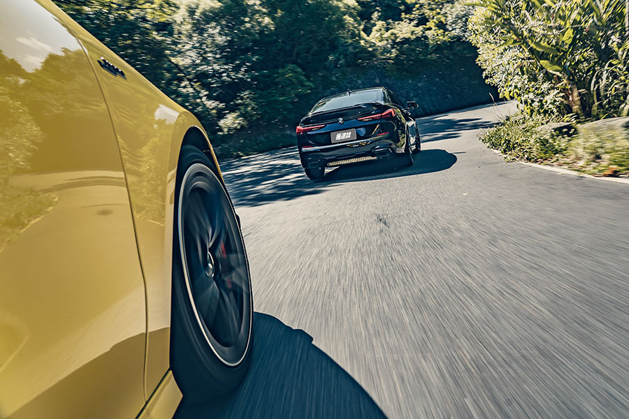 這是一場黑色豪門企業第三代的氣勢爭奪戰。