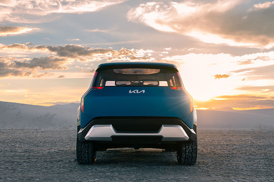 科技時代你需要的不是一塊能量水晶,而是一輛能讓你盡情放鬆的智駕電動車。