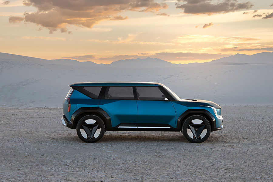 科技時代你需要的不是一塊能量水晶,而是一輛能讓你盡情放鬆的智駕電動車。