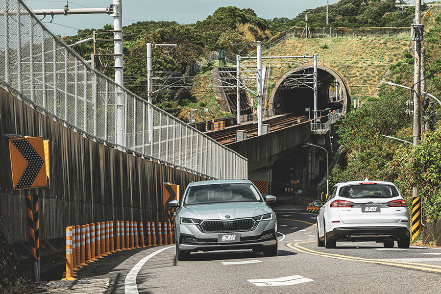 買車,終究離不開花多少錢以及在花費中獲得多少東西,以下是有吃有拿還可以再打包菜尾的選擇。