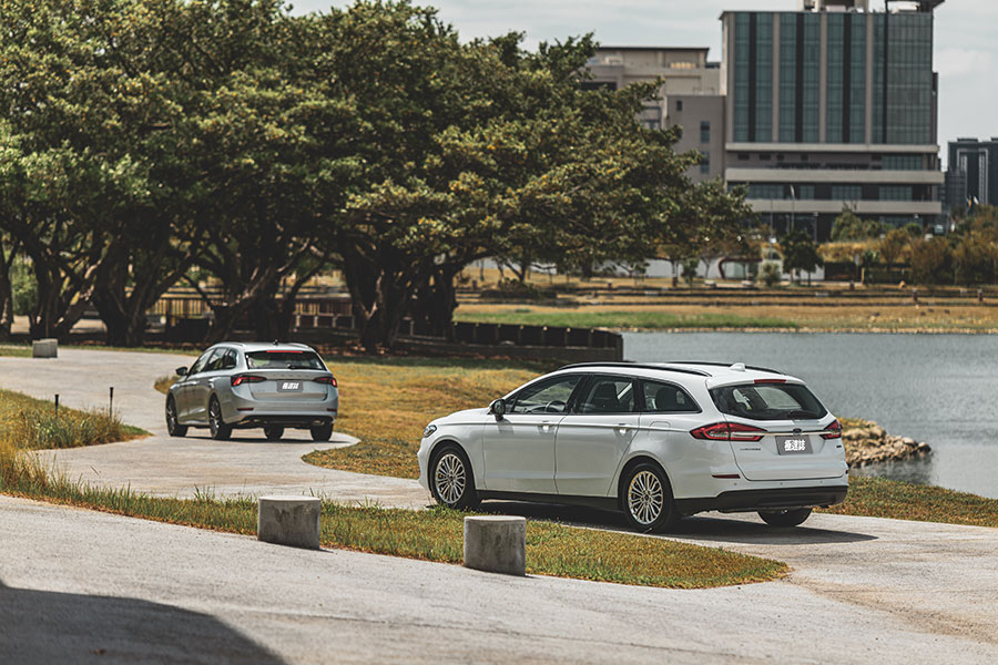 買車,終究離不開花多少錢以及在花費中獲得多少東西,以下是有吃有拿還可以再打包菜尾的選擇。