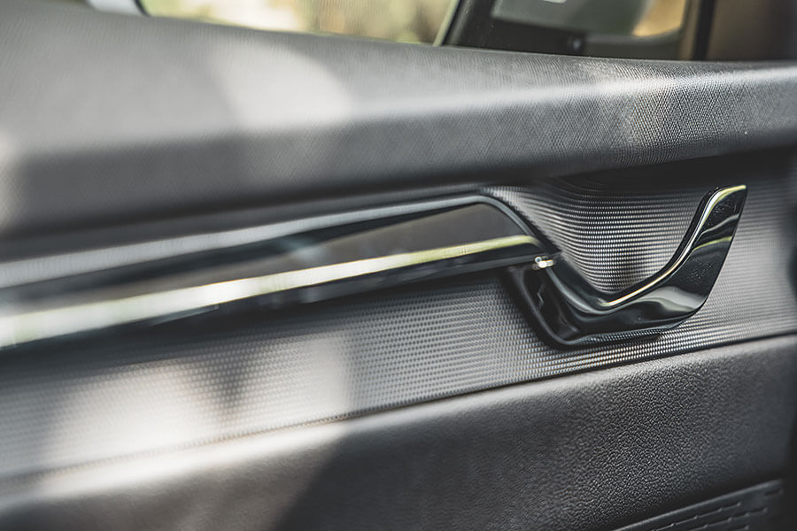 買車,終究離不開花多少錢以及在花費中獲得多少東西,以下是有吃有拿還可以再打包菜尾的選擇。