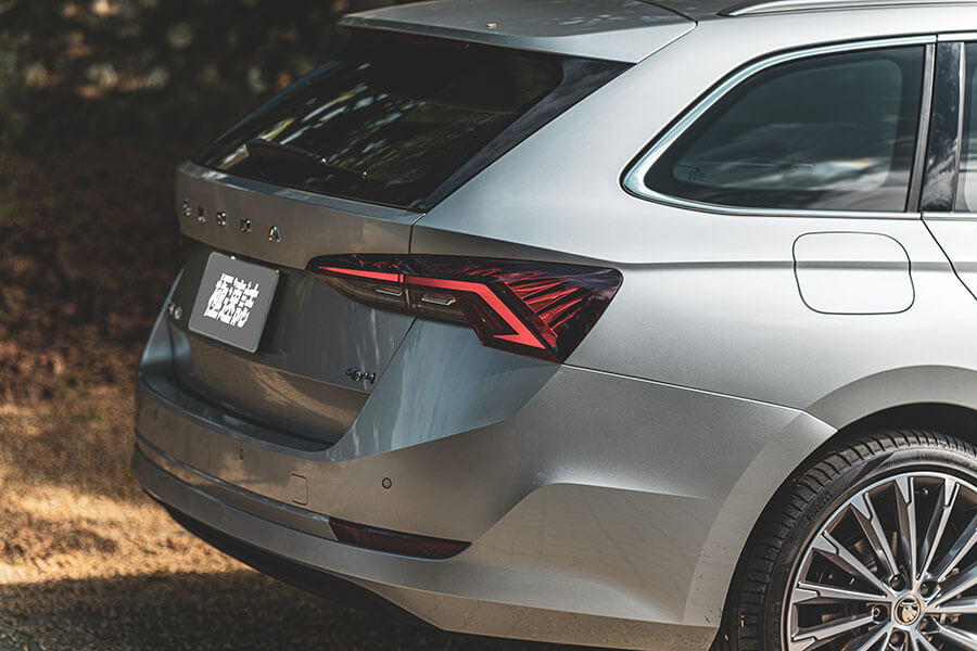 買車,終究離不開花多少錢以及在花費中獲得多少東西,以下是有吃有拿還可以再打包菜尾的選擇。